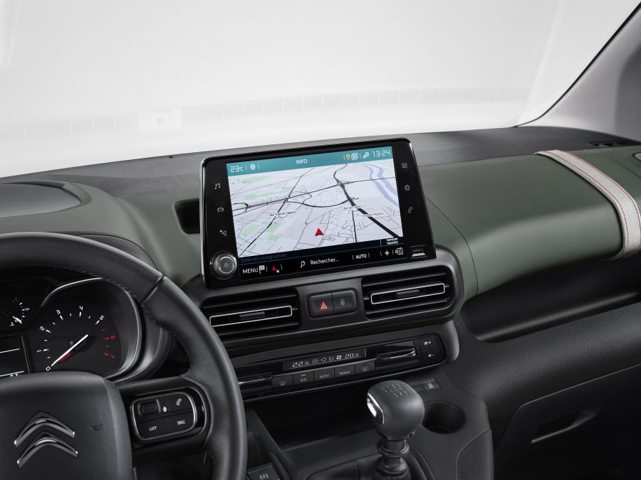Детали интерьера Citroen Berlingo Multispace XTR 2018 года  (фото 3 из 41)